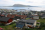 Tórshavn, Nólsoy v pozadí