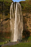 Seljalandsfoss v západu slunce